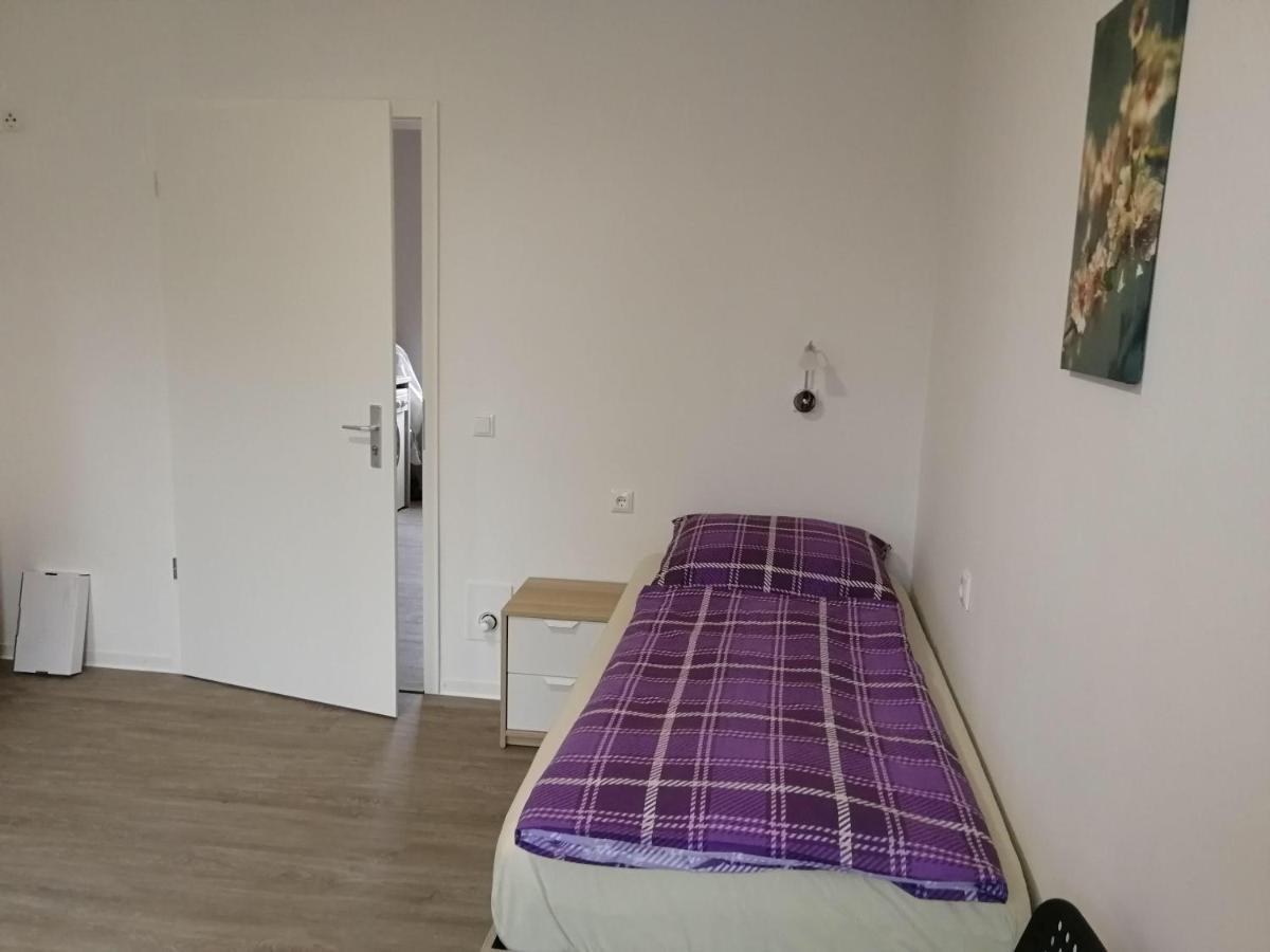 Haupthaus Moeblierte Zimmer Mit Eigenem Bad Uelzen Bagian luar foto